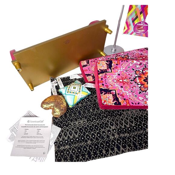 American Girl SOFA COUCH LAMP Community Center Doll Furniture Set Rug Pillow BOX - Picture 8 of 16
